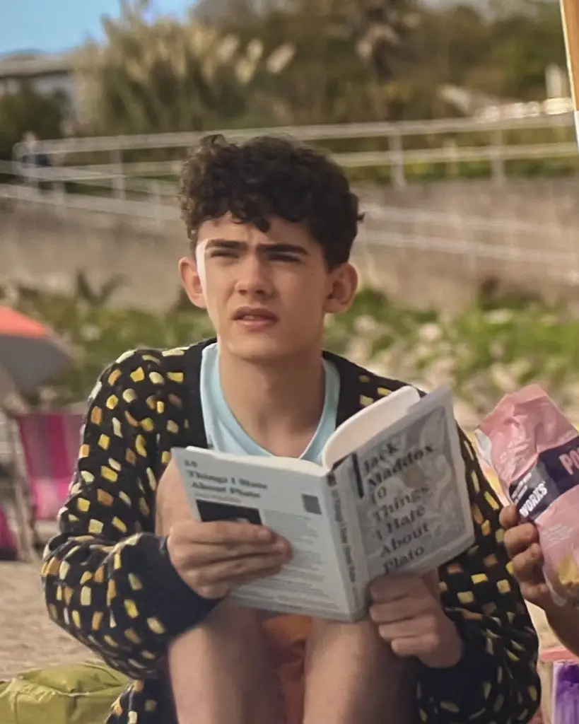 A fake novel Charlie is reading in Heartstopper